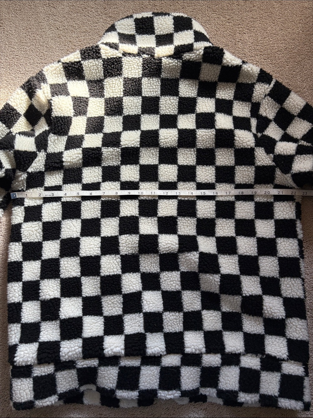 Vans | Checkerboard Sherpa Jacket in Black & White with Mint Trim - Picture 10 of 11